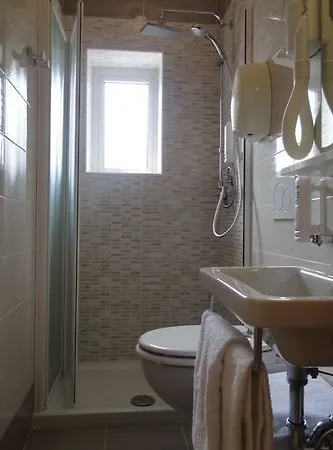 ホテル Atenea Golden Star