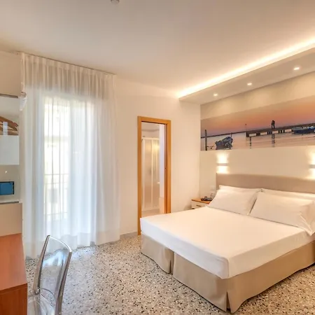 Otel Atenea Golden Star