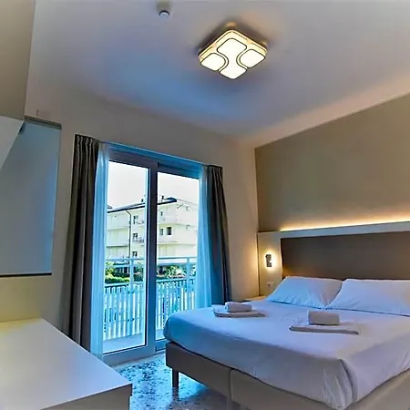 Atenea Golden Star Hotel *